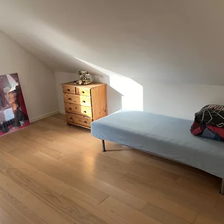 Quiet Close To Everything Apartment *